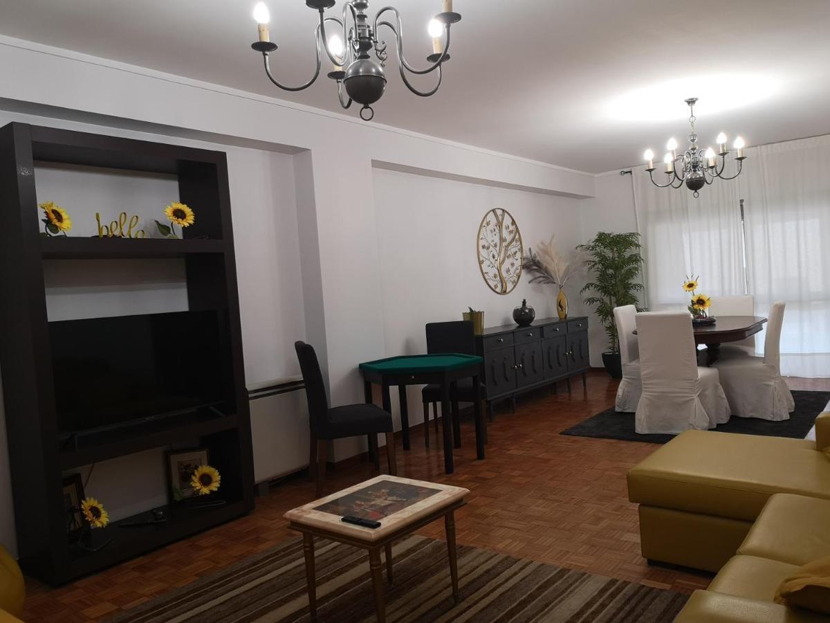シャヴェスCasa Valadimアパートメント エクステリア 写真